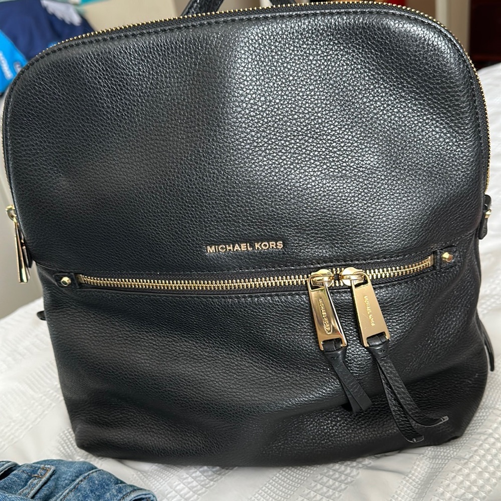 Rhea zip medium bag